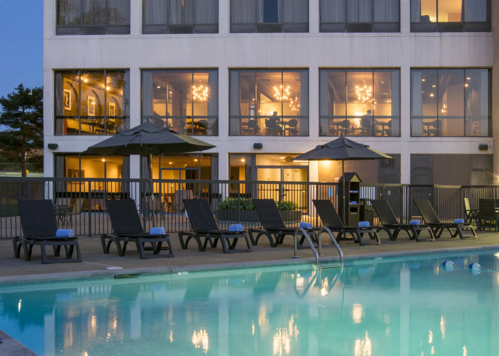 Delta Hotels by Marriott Nashville Airport