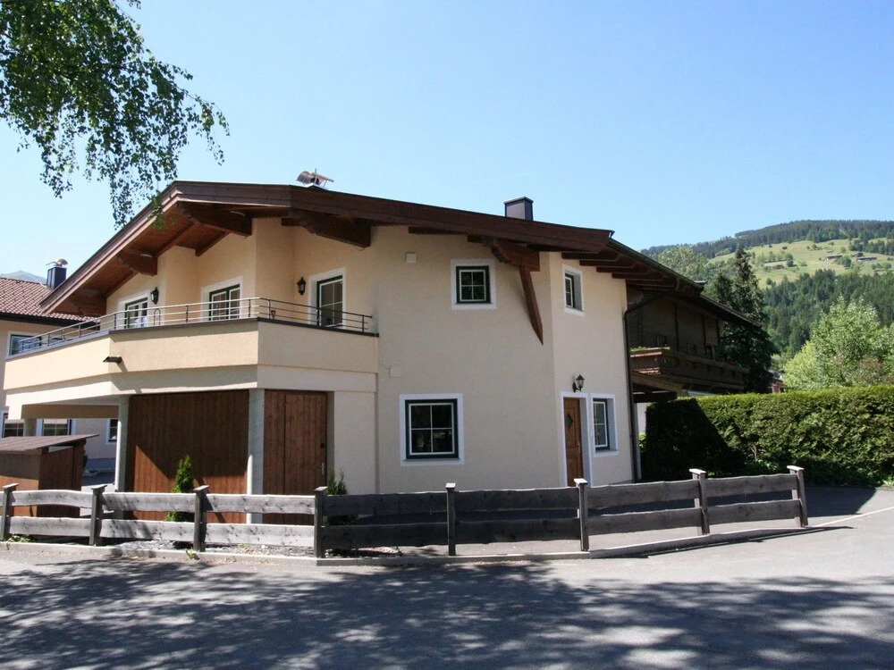 Comfortable Apartment in Brixen im Thale With Ski Storage