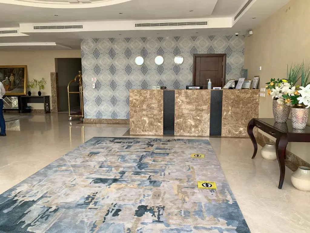 Out Serviced Apartments شقق اوت للشقق المخدومة