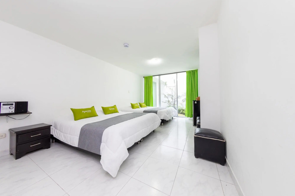 Ayenda 1230 Paradise Lleras