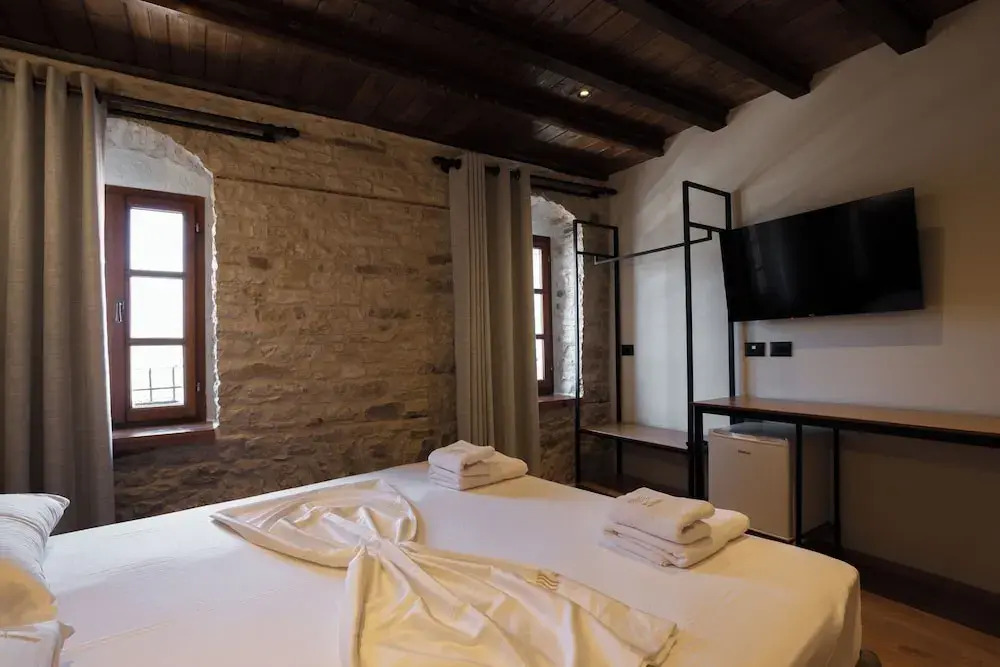 Furra Restaurant & Rooms
