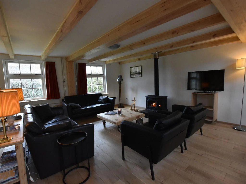 Holiday Home in Nieuwvliet near Beach