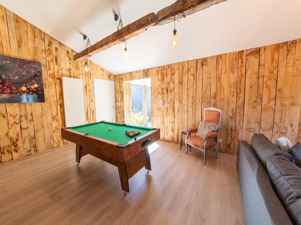 Lush Chalet Near Lake of Butgenbach