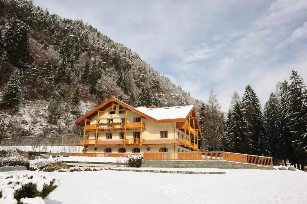 Holidays Dolomiti Apartment Resort