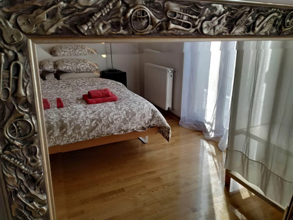 Puskas Apartment