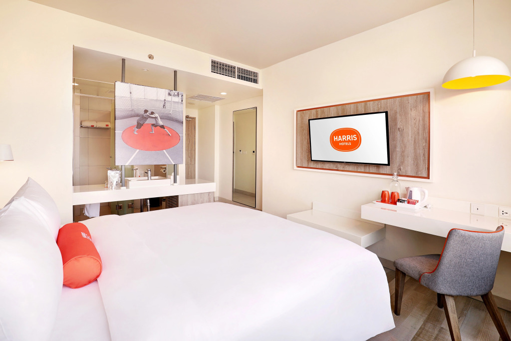 HARRIS Hotel & Conventions Bundaran Satelit Surabaya
