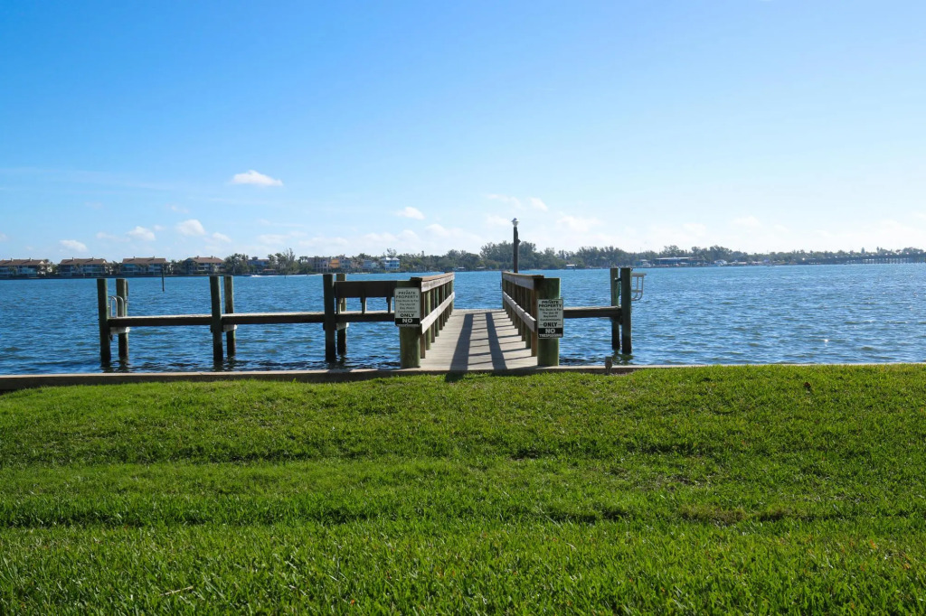 Anna Maria Island Beach Palms 7A