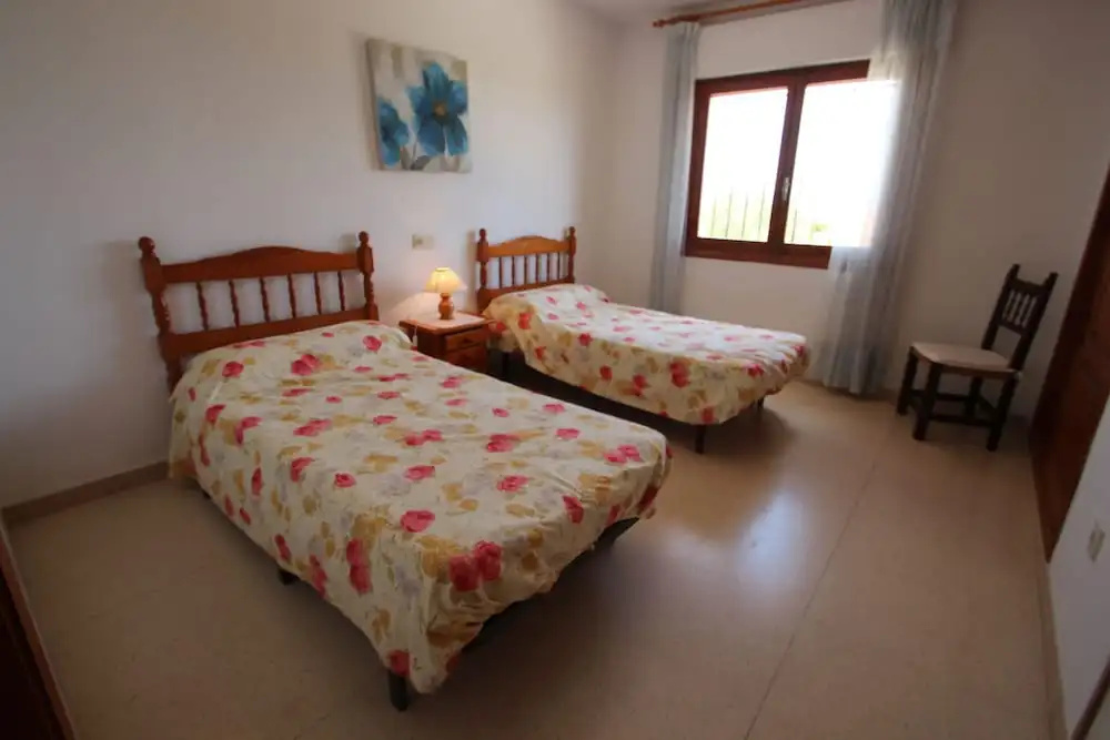 Laura-29A - pretty holiday property with garden and private pool in Calpe