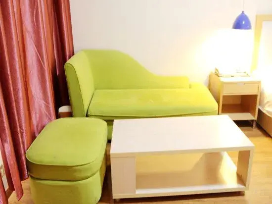 Loulan Hotel (Liaocheng Bus Terminal Wanda Plaza)