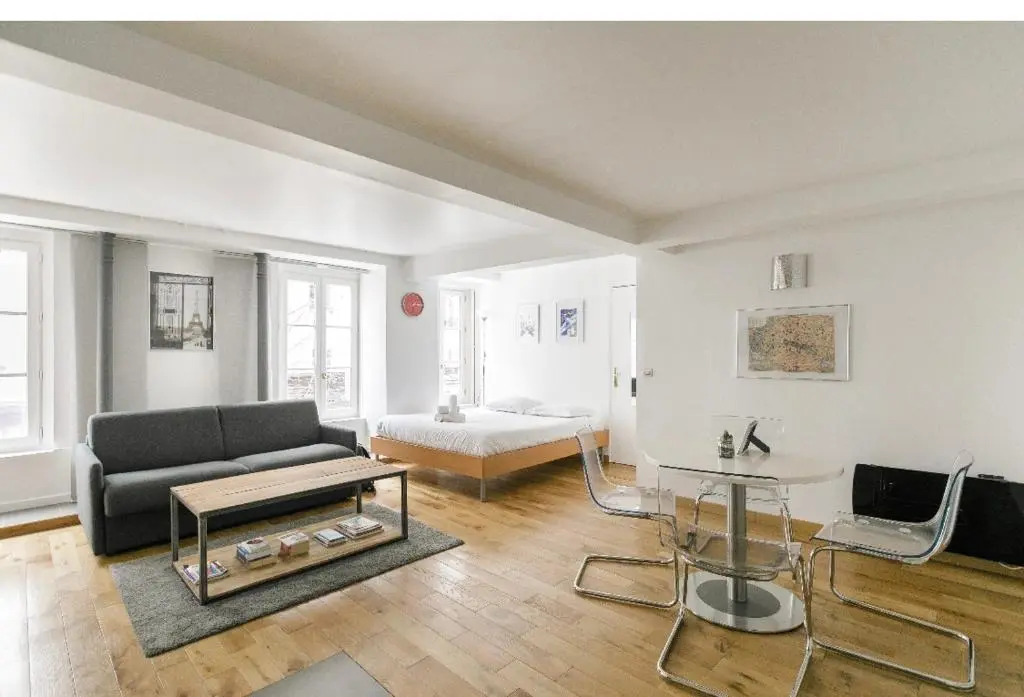 50m2 Rue Rambuteau/Pompidou/Marais/Hotel de Ville