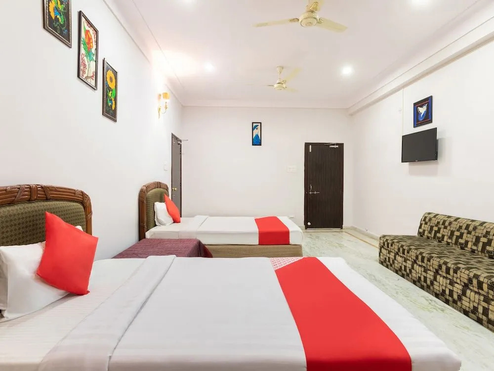 Oyo 36398 Hotel Balaji