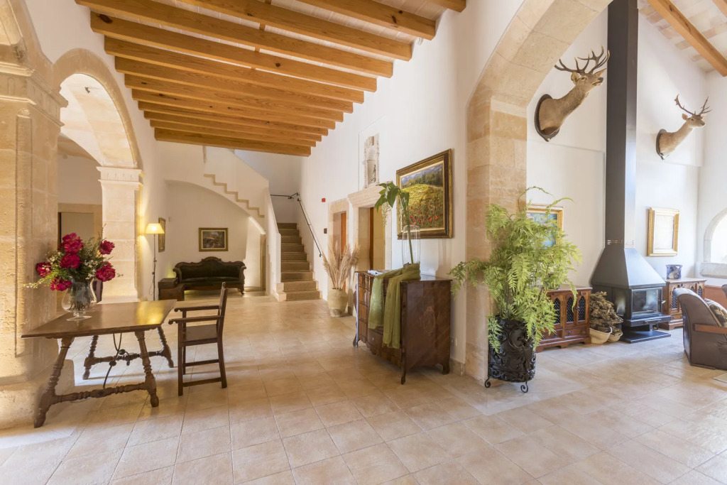 Finca Son Roig by Valentin
