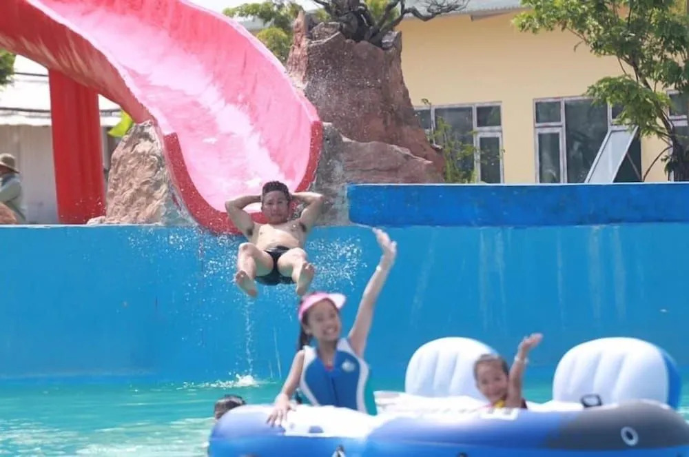 Hamya Hotsprings and Resort