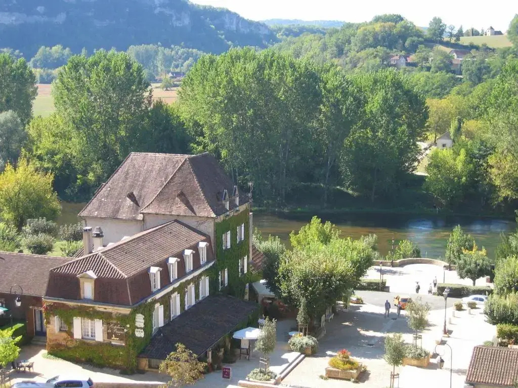 Hostellerie du Passeur - Hôtel & Restaurant - Climatisation et Piscine chauffée
