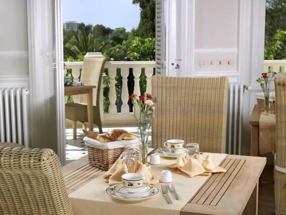 Romantik Hôtel La Chêneraie