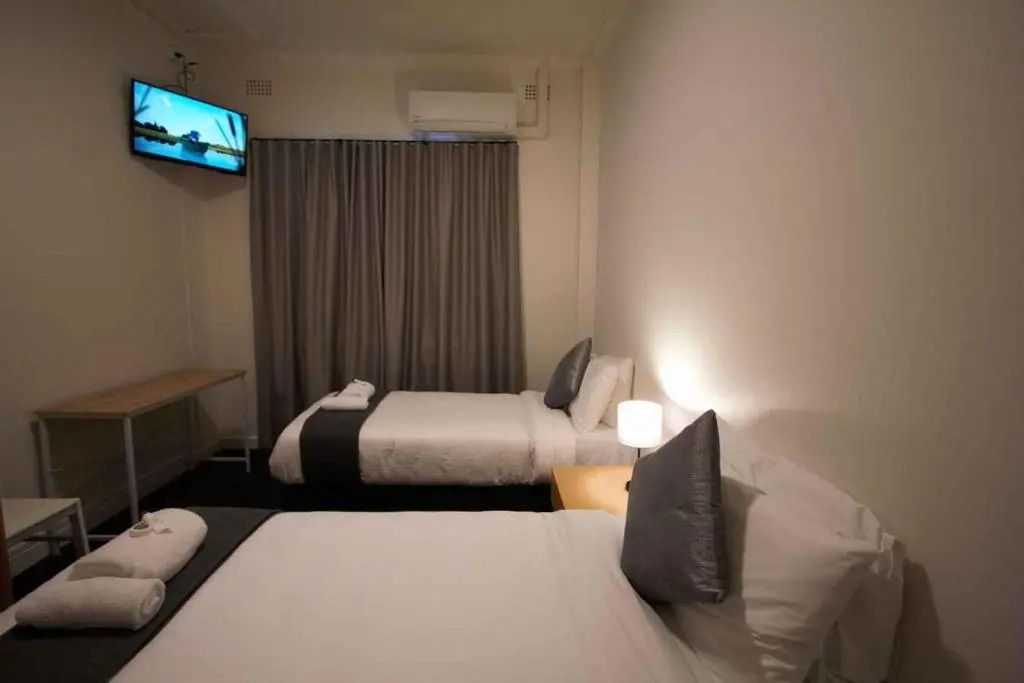 Sydney Junction Hotel