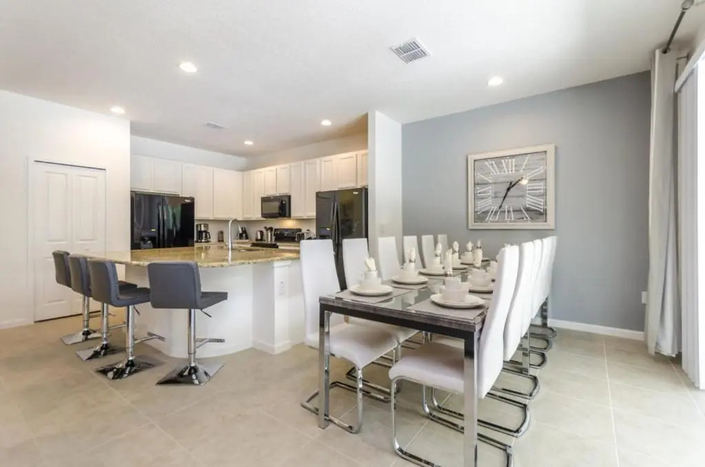 Elegant Brand NEW Houses Less 10 Minutes from Disney