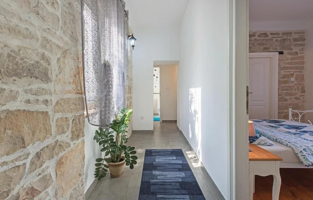 Gorgeous Home In Peruski