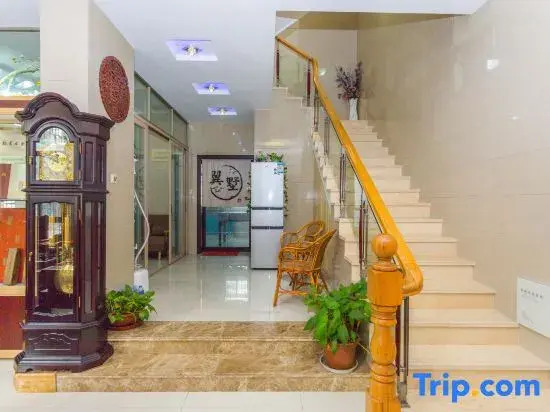 Shanghai International Convention and Exhibition Center Apartment (Hongqiao Hub Store)