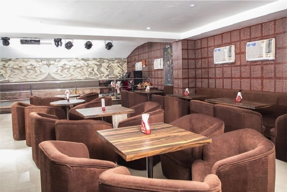 OYO 24971 Hotel South City