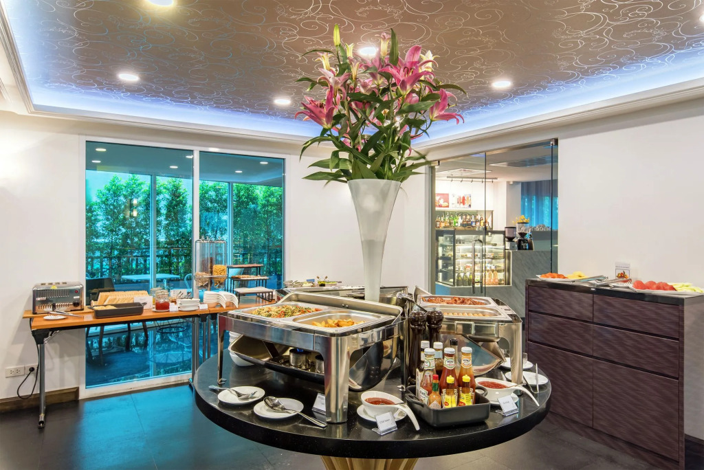 Anajak Bangkok Hotel - SHA Plus
