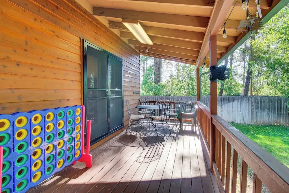 Near Woodland Lake Park: Cabin w/ Serene Deck!