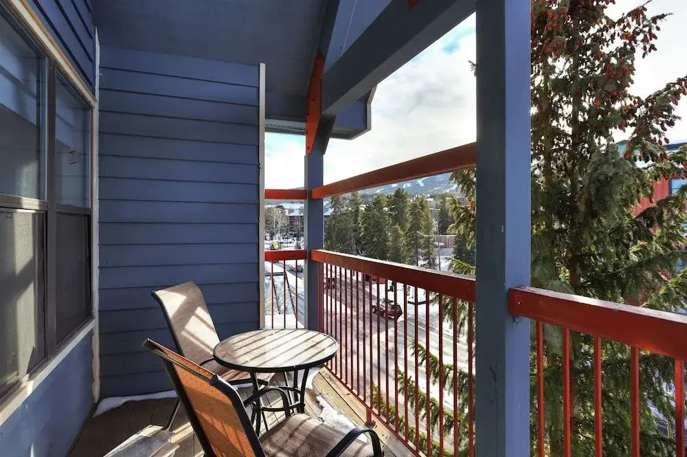 River Mnt Lodge W312 - 4 Br Condo