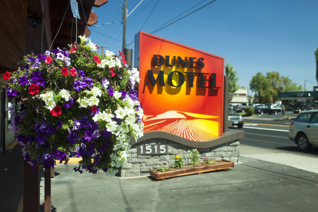 Dunes Motel - Bend