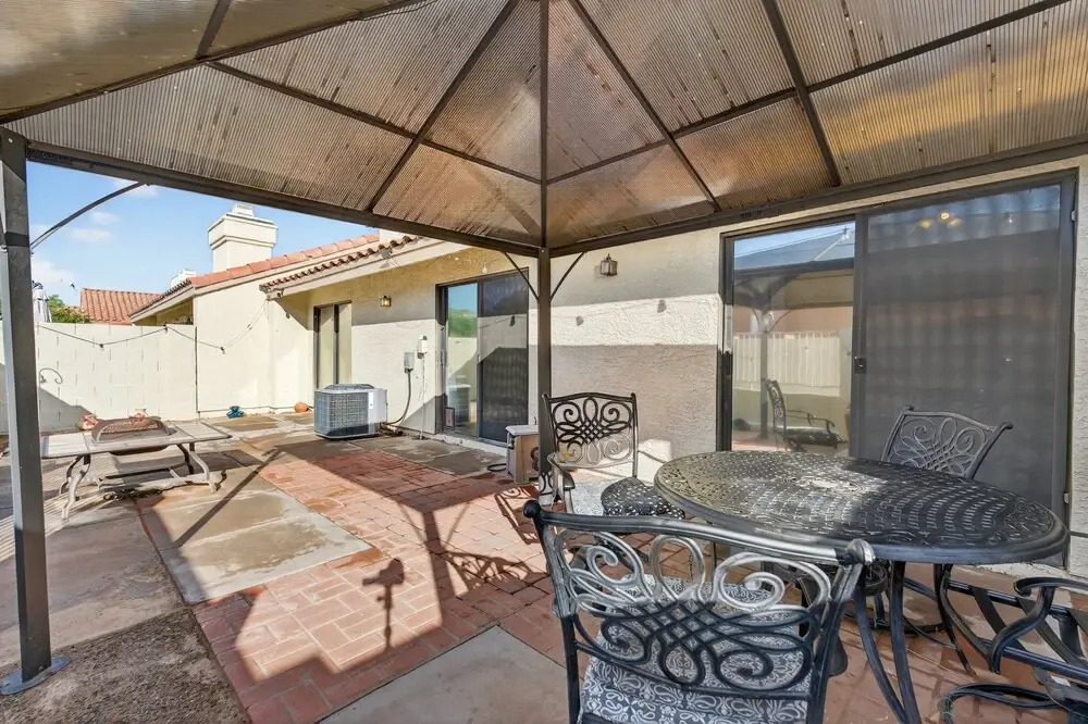 Tempe Oasis With Fire Pit & Bbq Lounge 2 Bedroom Home