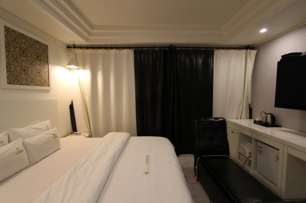 Hotel Louis.J