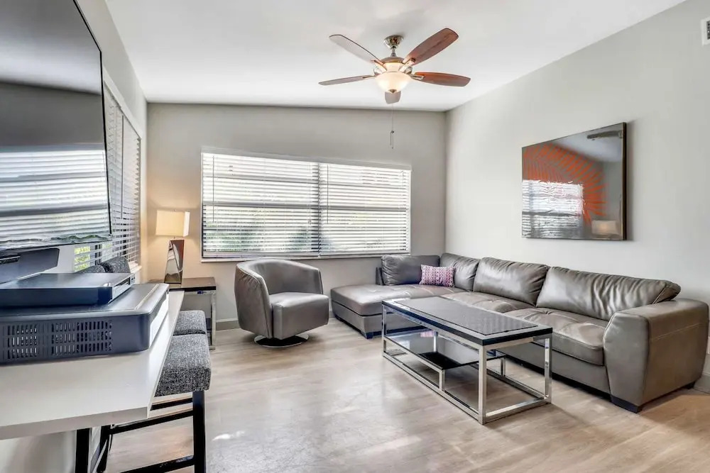 Modern Fort Myers Bungalow