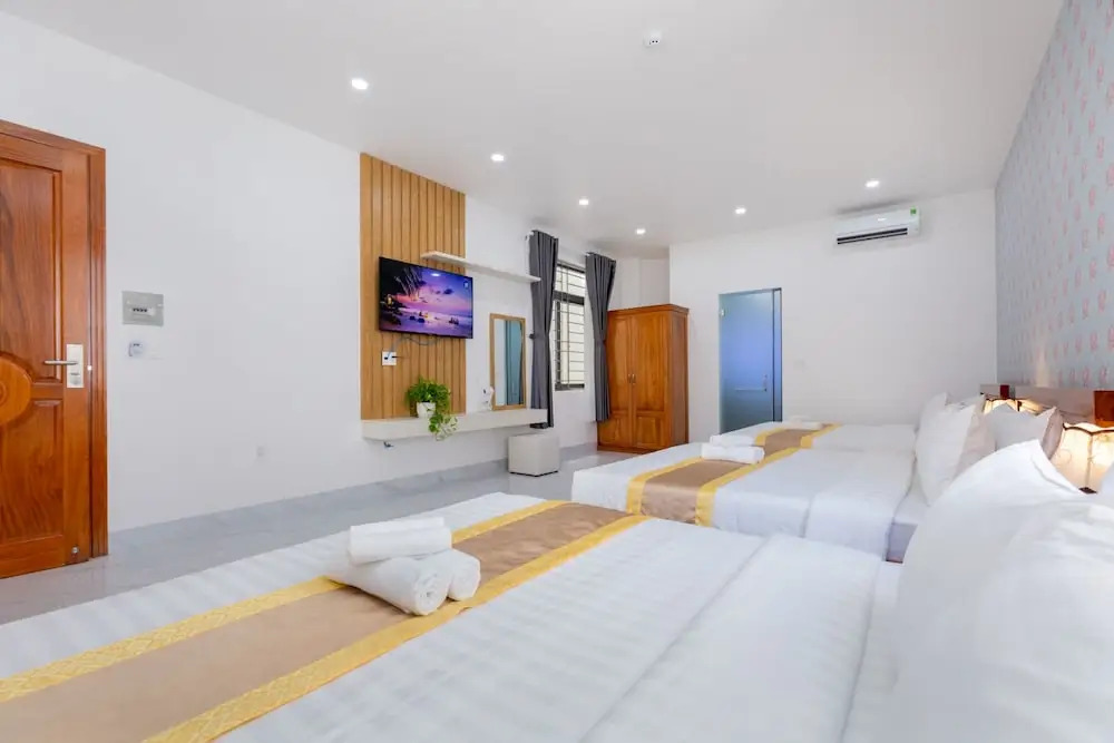 126 Vung Tau Pool Villa Back Beach From 4 To 12 Rooms Options