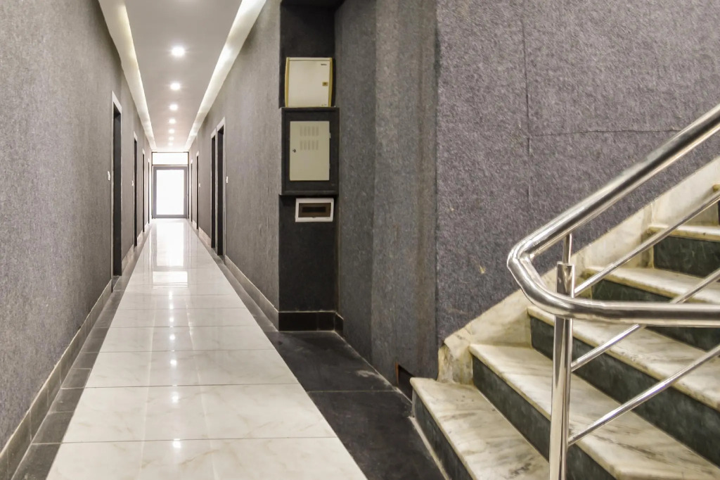SPOT ON 74760 Hotel Surya Palace