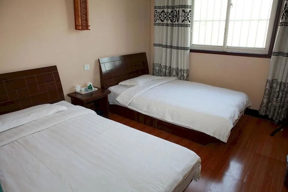 Yanying International Youth Hostel