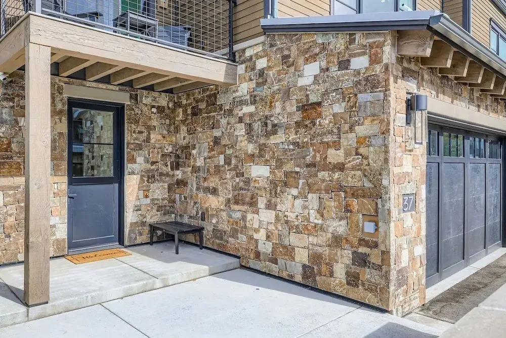 37 Alcove 3 Bedroom Townhouse