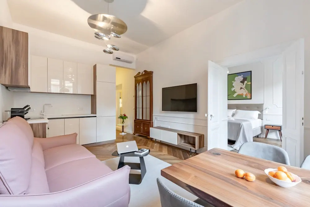 Luxury Apartments Piazza Cavour