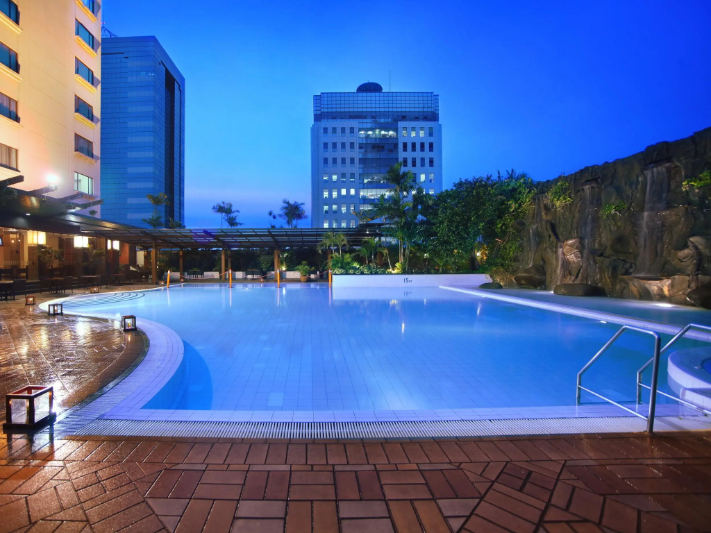 Menara Peninsula Hotel