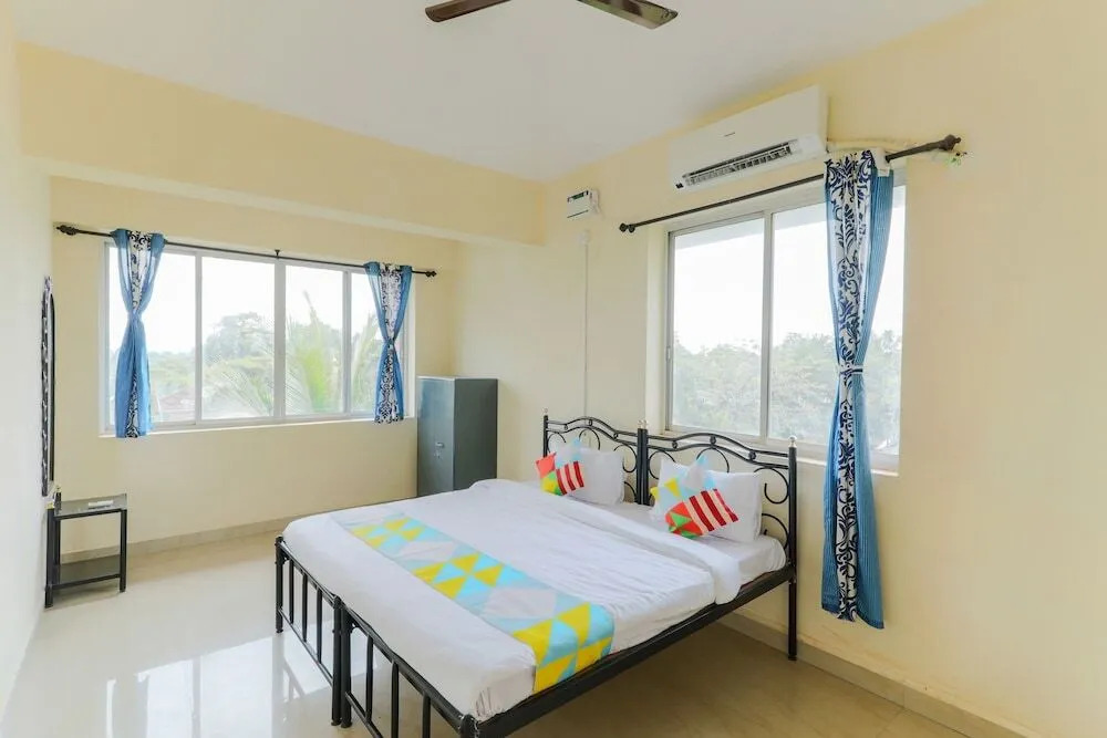 Home Green View 2BHK By OYO Rooms