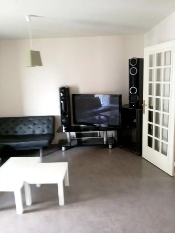 Apartment With 2 Bedrooms in Clermont-ferrand, With Wonderful Mountain View and Balcony