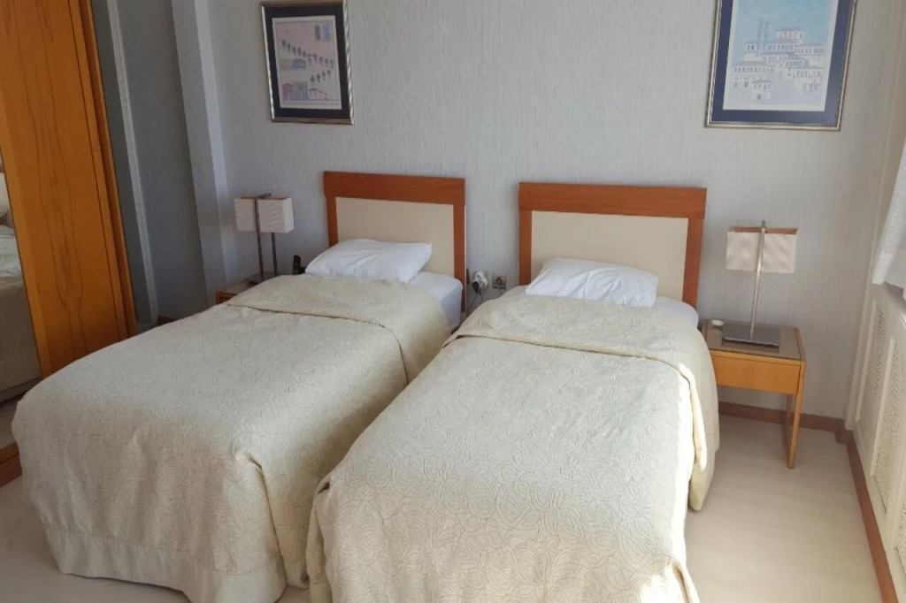 Kismet Hotel