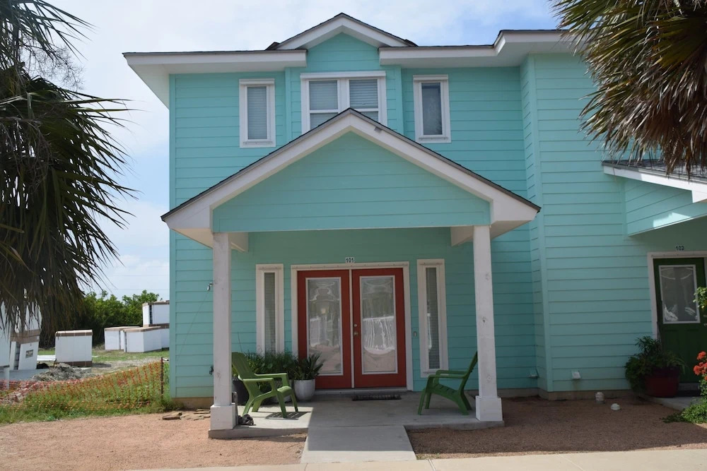 The Commons #101 - Three Bedroom Townhome