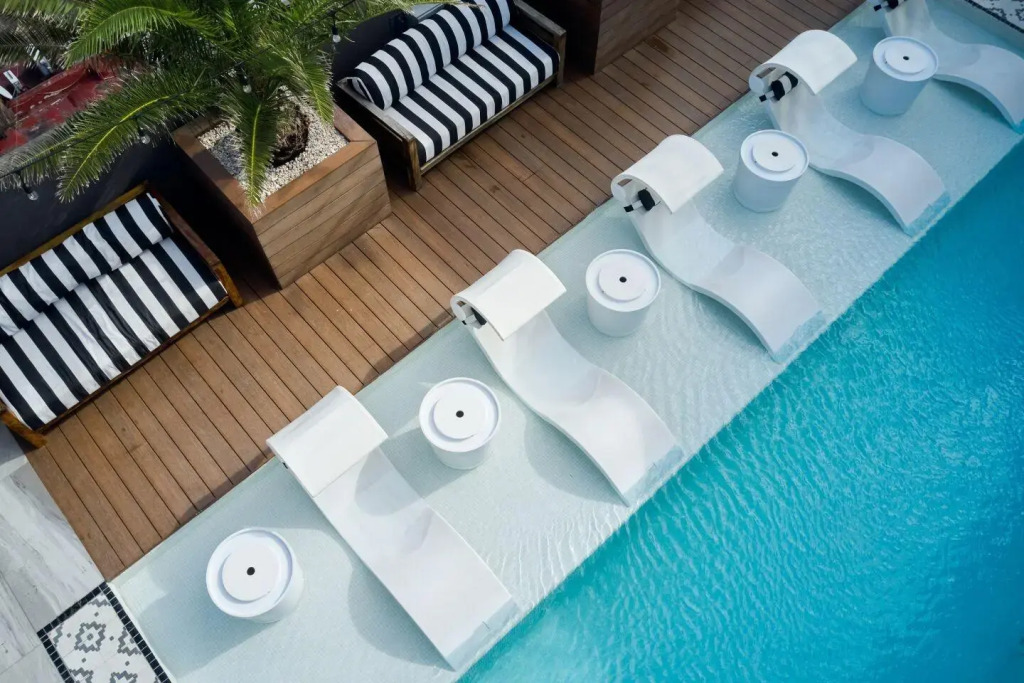 MARQUEE Playa Hotel