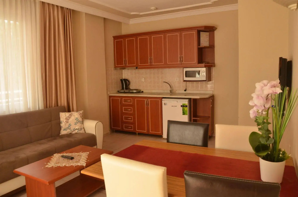 Twin Apart Hotel