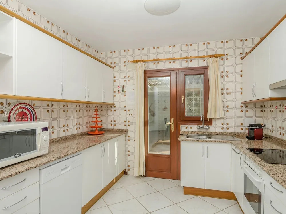 Gorgeous Villa With Private Pool and Near Golf Course and Beach