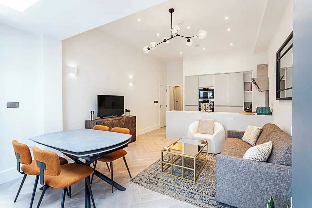 Gorgeous Flat in the Heart of Acton