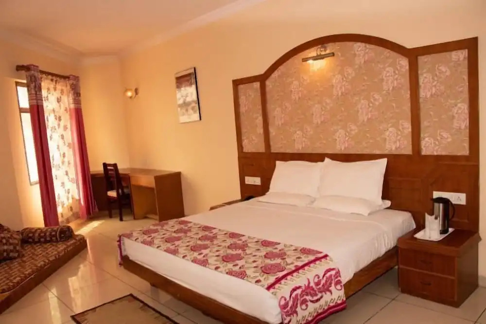 Hotel Grand Riviera