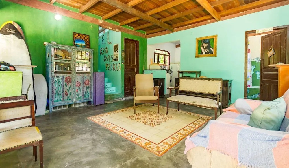 Hostel e Camping Rio das Pedras