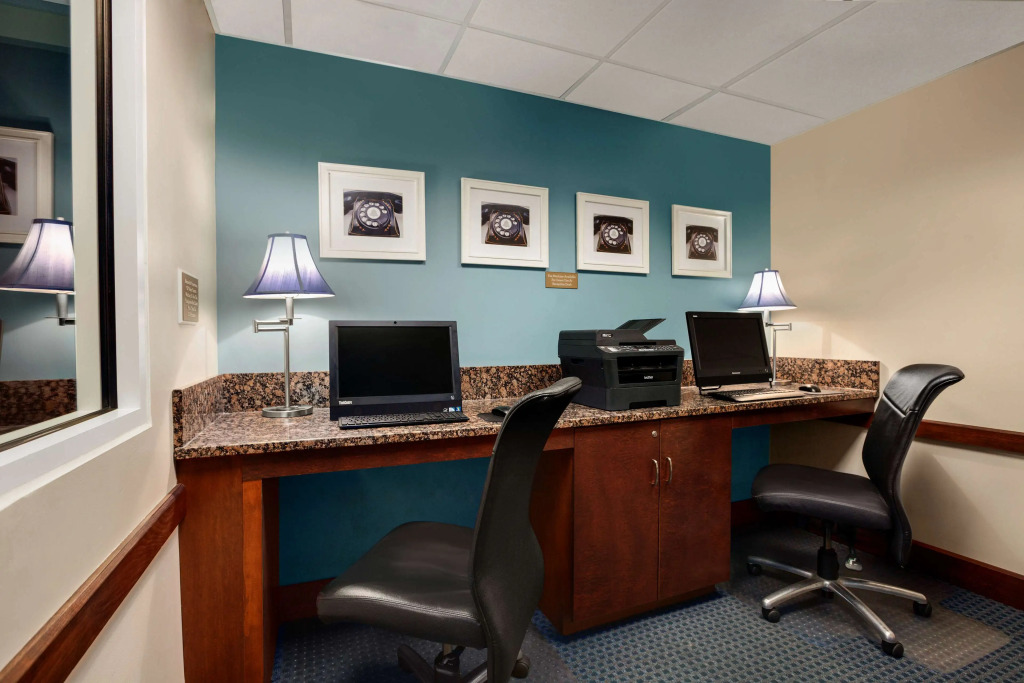 Country Inn & Suites by Radisson, Virginia Beach Oceanfront