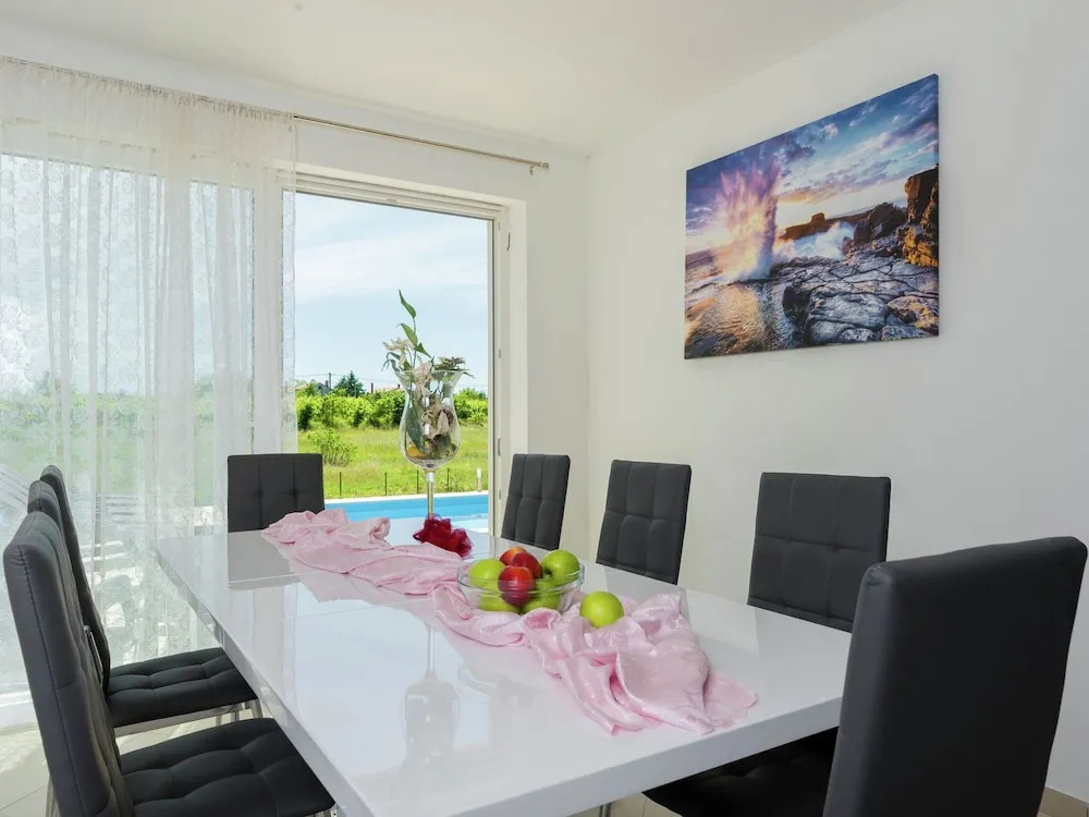 Villa in Nedešcina With Private Pool