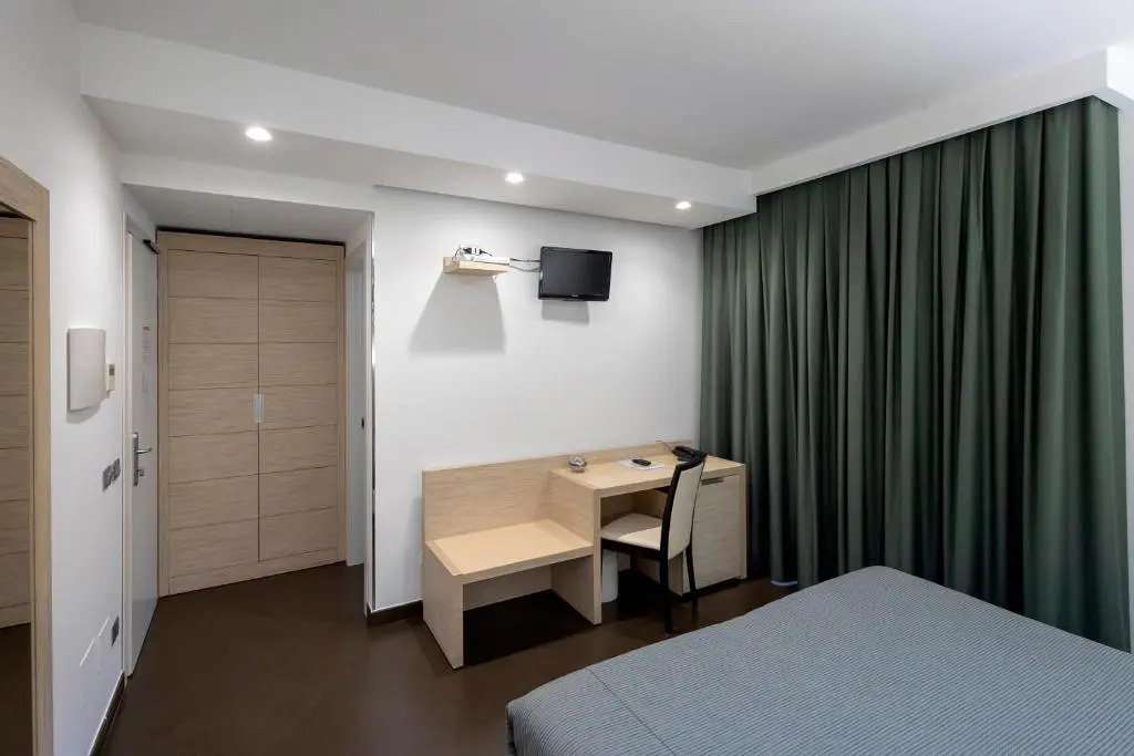 Alaba Hotel